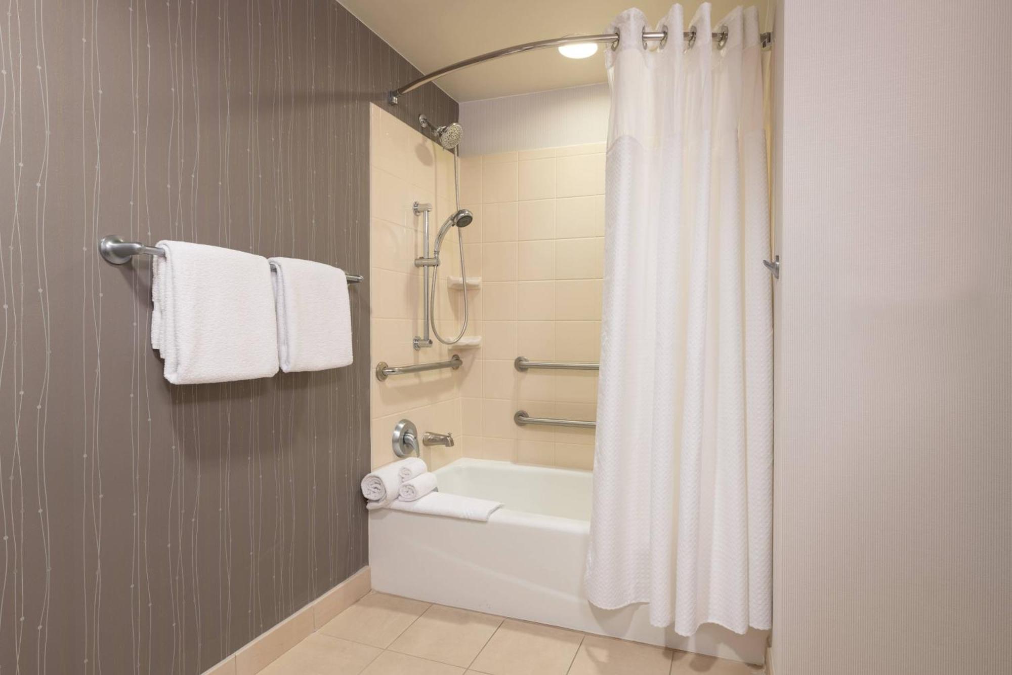 Courtyard By Marriott Newark-University Of Delaware Eksteriør bilde