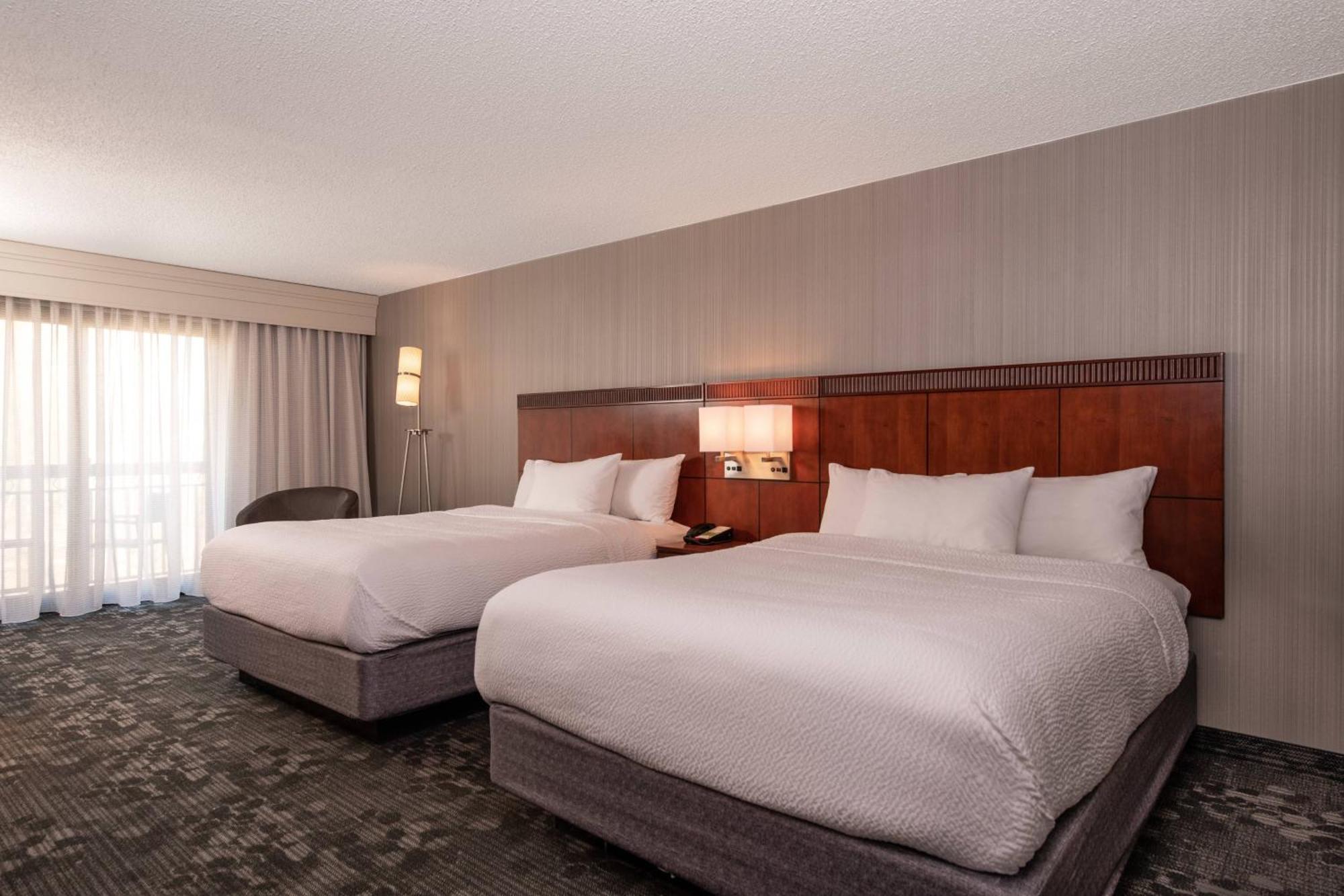 Courtyard By Marriott Newark-University Of Delaware Eksteriør bilde